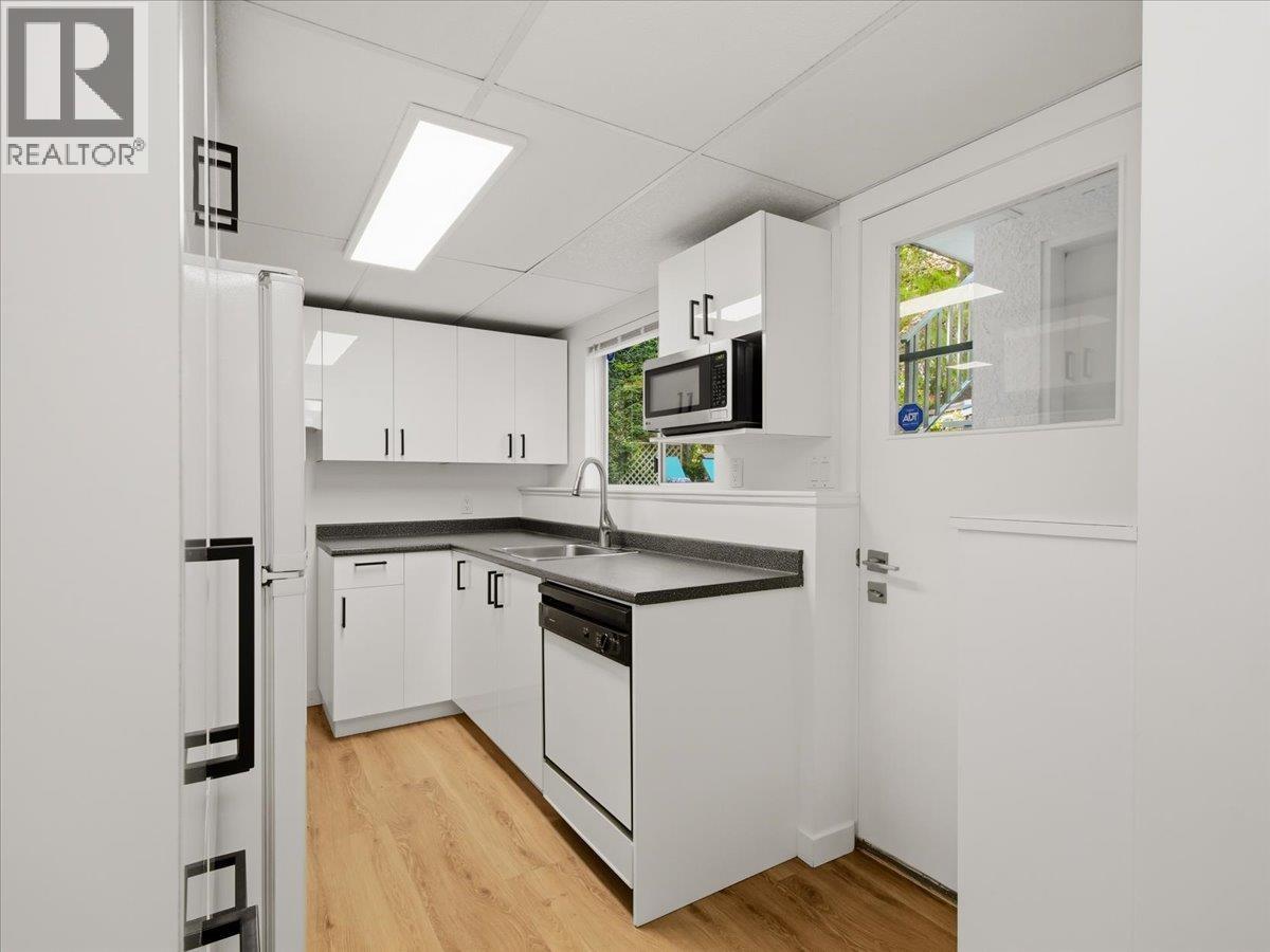 1392 Chamberlain Drive, North Vancouver, British Columbia  V7K 1P6 - Photo 24 - R3114257