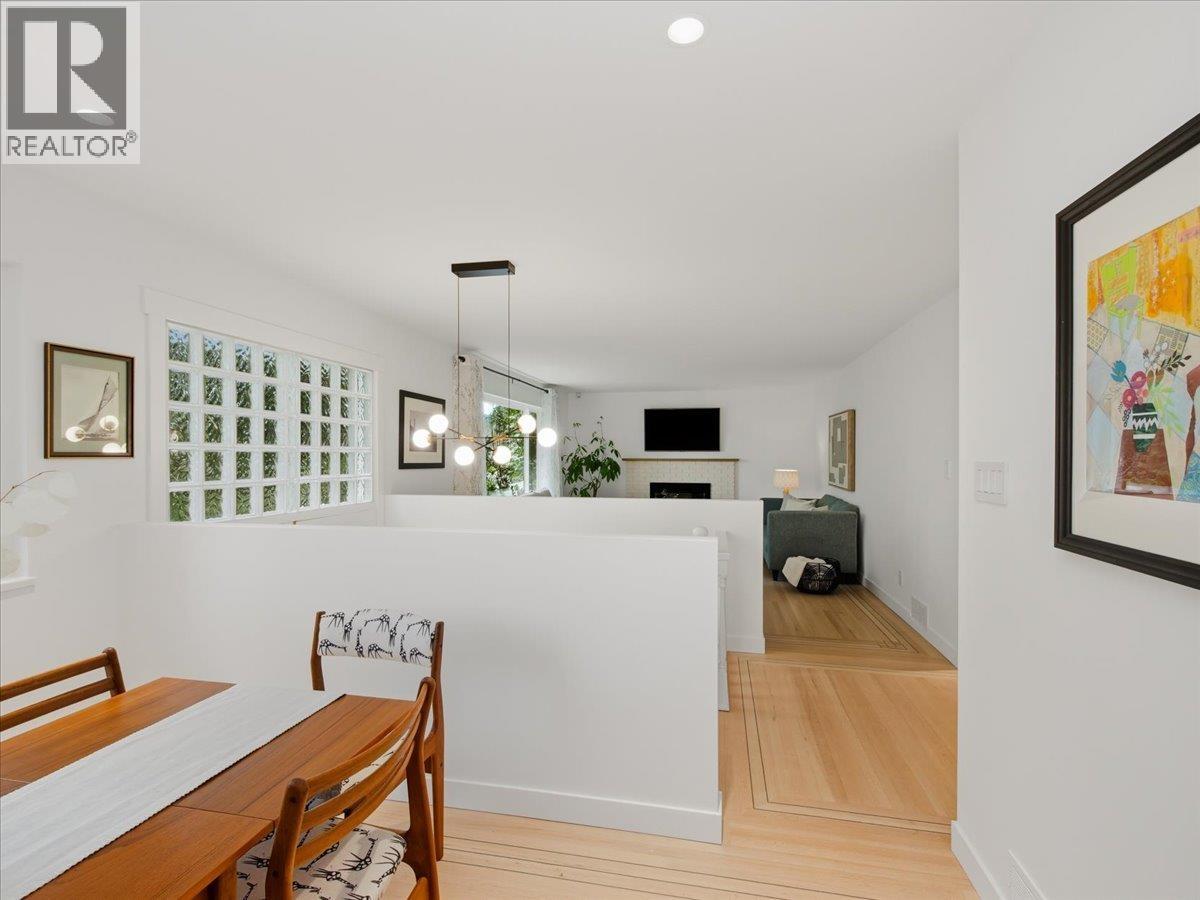 1392 Chamberlain Drive, North Vancouver, British Columbia  V7K 1P6 - Photo 8 - R3114257