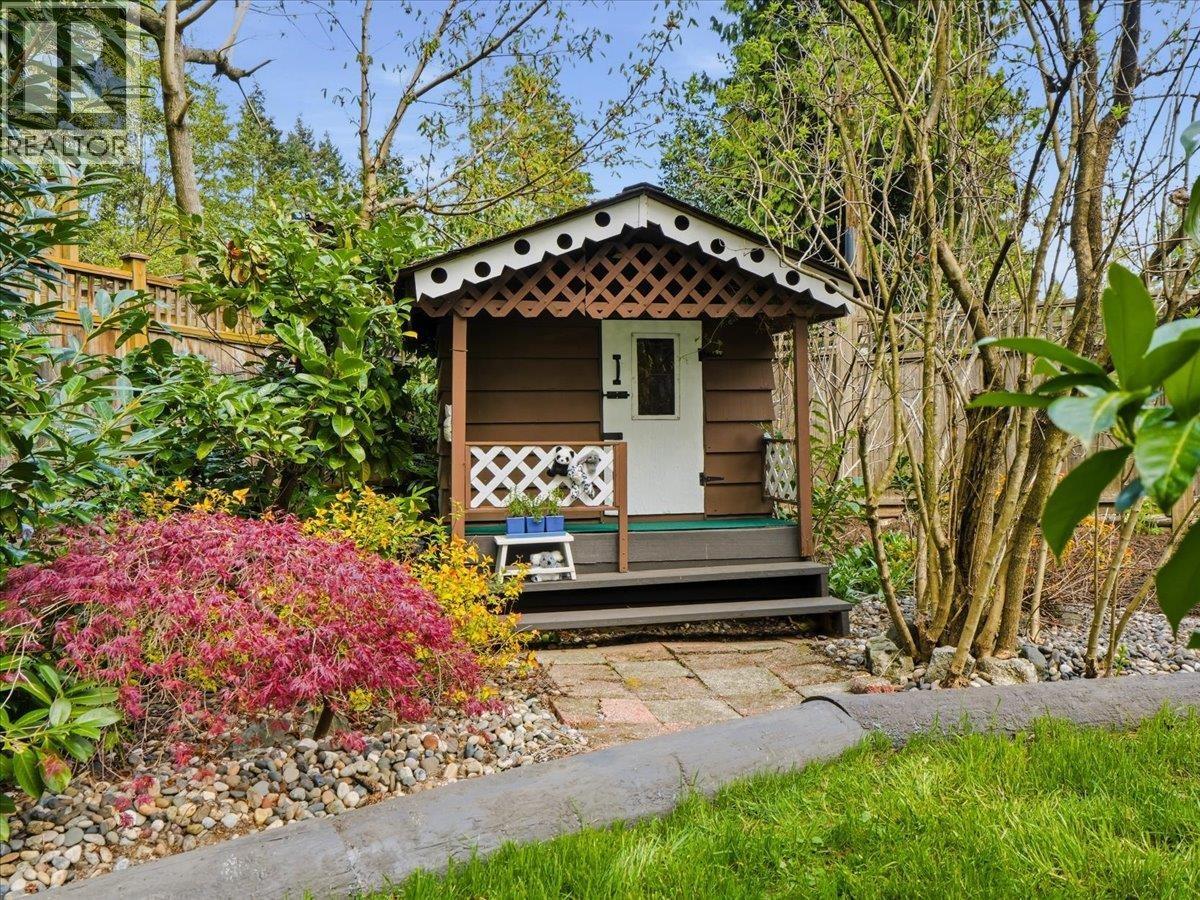 1392 Chamberlain Drive, North Vancouver, British Columbia  V7K 1P6 - Photo 38 - R3114257