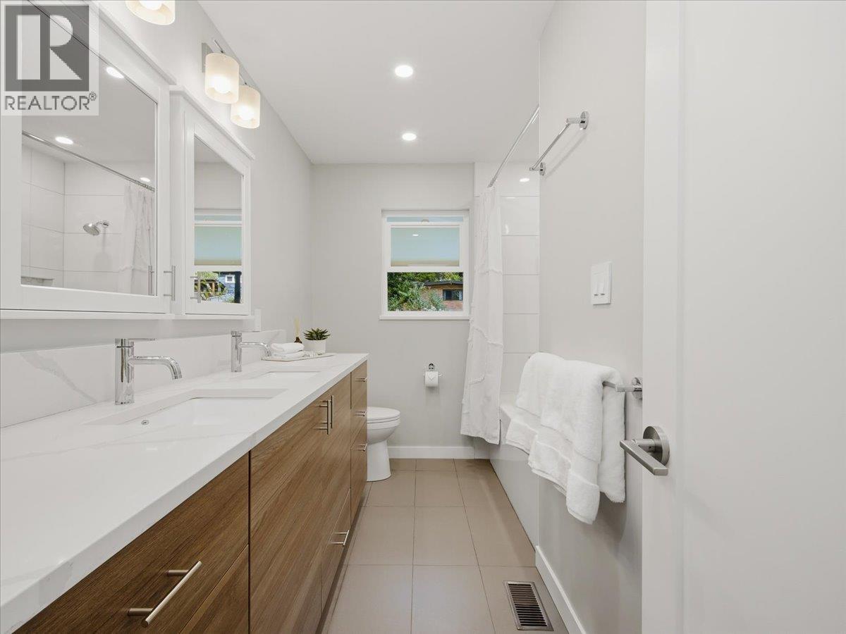 1392 Chamberlain Drive, North Vancouver, British Columbia  V7K 1P6 - Photo 17 - R3114257