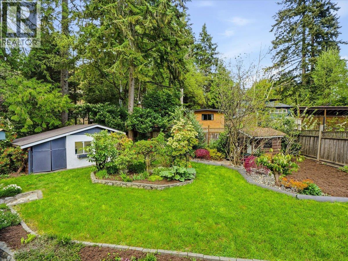 1392 Chamberlain Drive, North Vancouver, British Columbia  V7K 1P6 - Photo 31 - R3114257