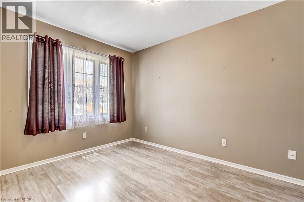 19 Hanlon Place Unit# 15, Paris, Ontario  N3L 4E7 - Photo 16 - 40821318