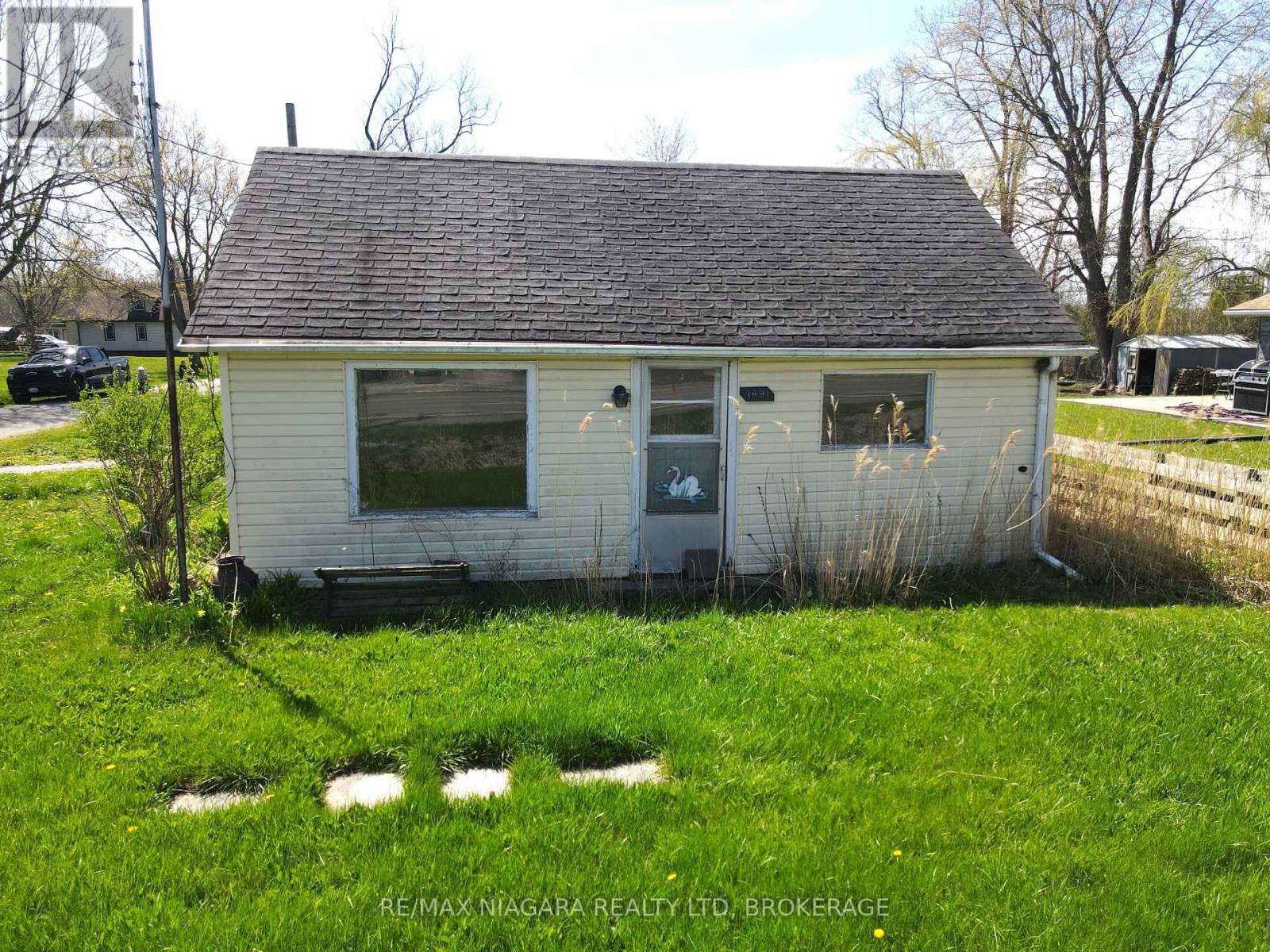 1891 Garrison Road, Fort Erie, Ontario  L2A 5M4 - Photo 2 - X13052830