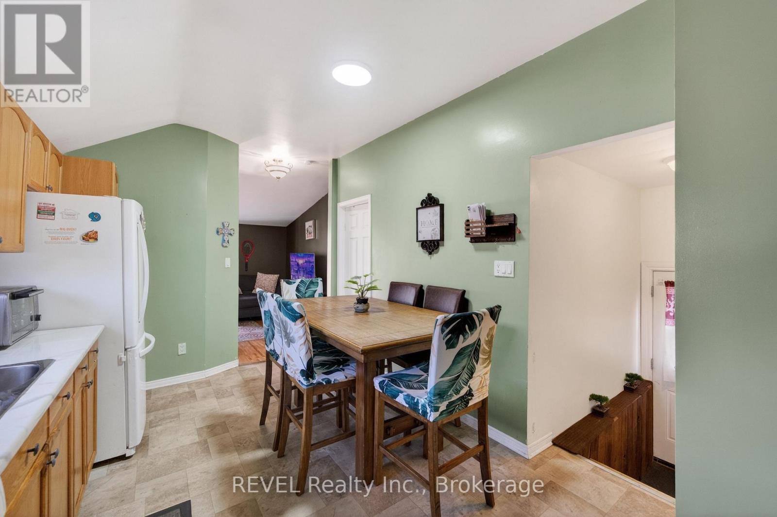 6251 Ash Street, Niagara Falls, Ontario  L2G 2H4 - Photo 9 - X13052868