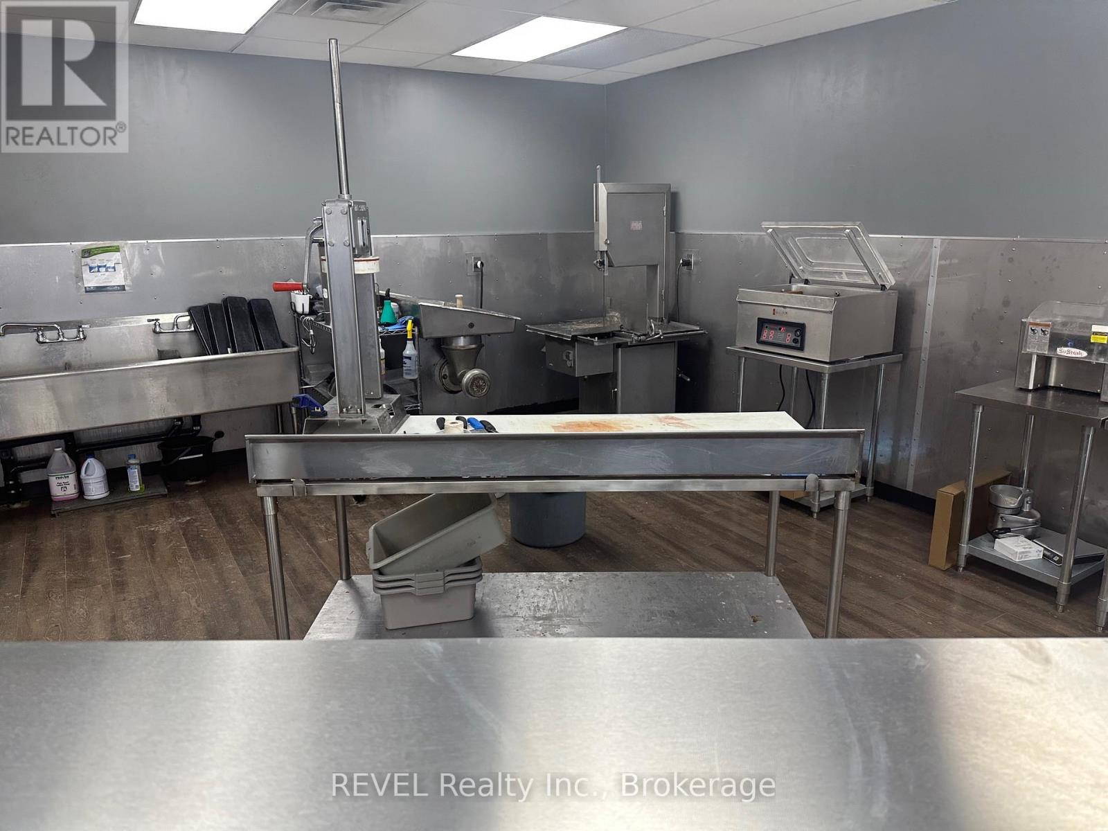 224 Lakeport Road, St. Catharines, Ontario  L2N 4R5 - Photo 6 - X13053060