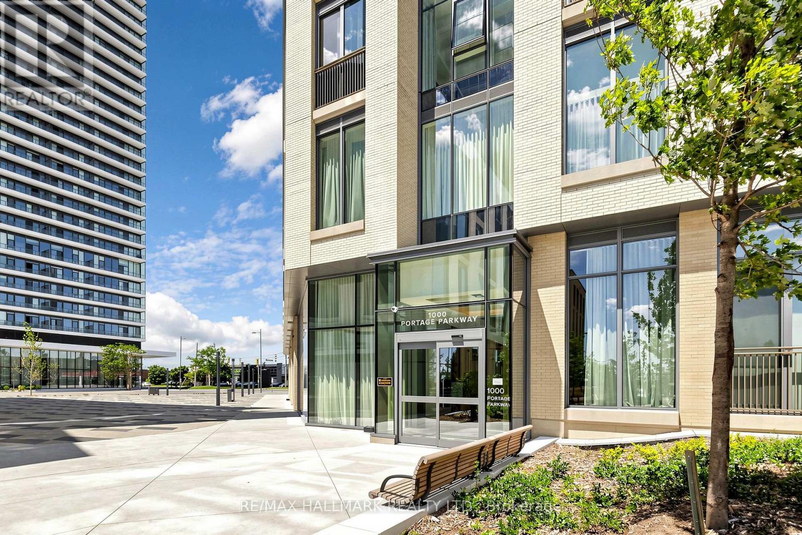 3302 - 1000 Portage Parkway N, Vaughan, Ontario  L4K 0L1 - Photo 3 - N12987318