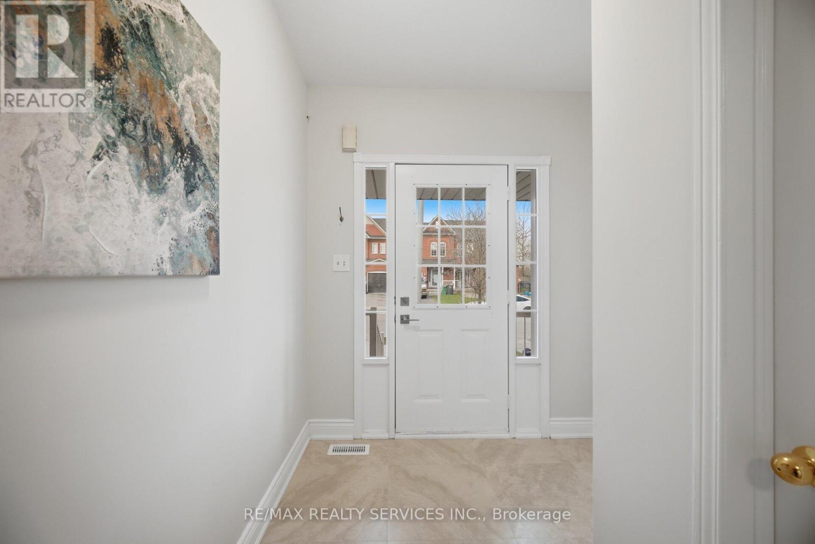 45 Monaco Court, Brampton, Ontario  L7A 1X4 - Photo 3 - W13052634