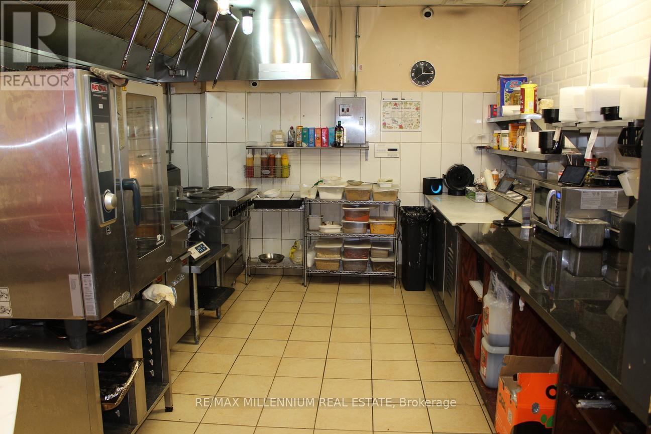 104 - 2240 Lakeshore Boulevard W, Toronto, Ontario  M8V 0B1 - Photo 13 - W13052674