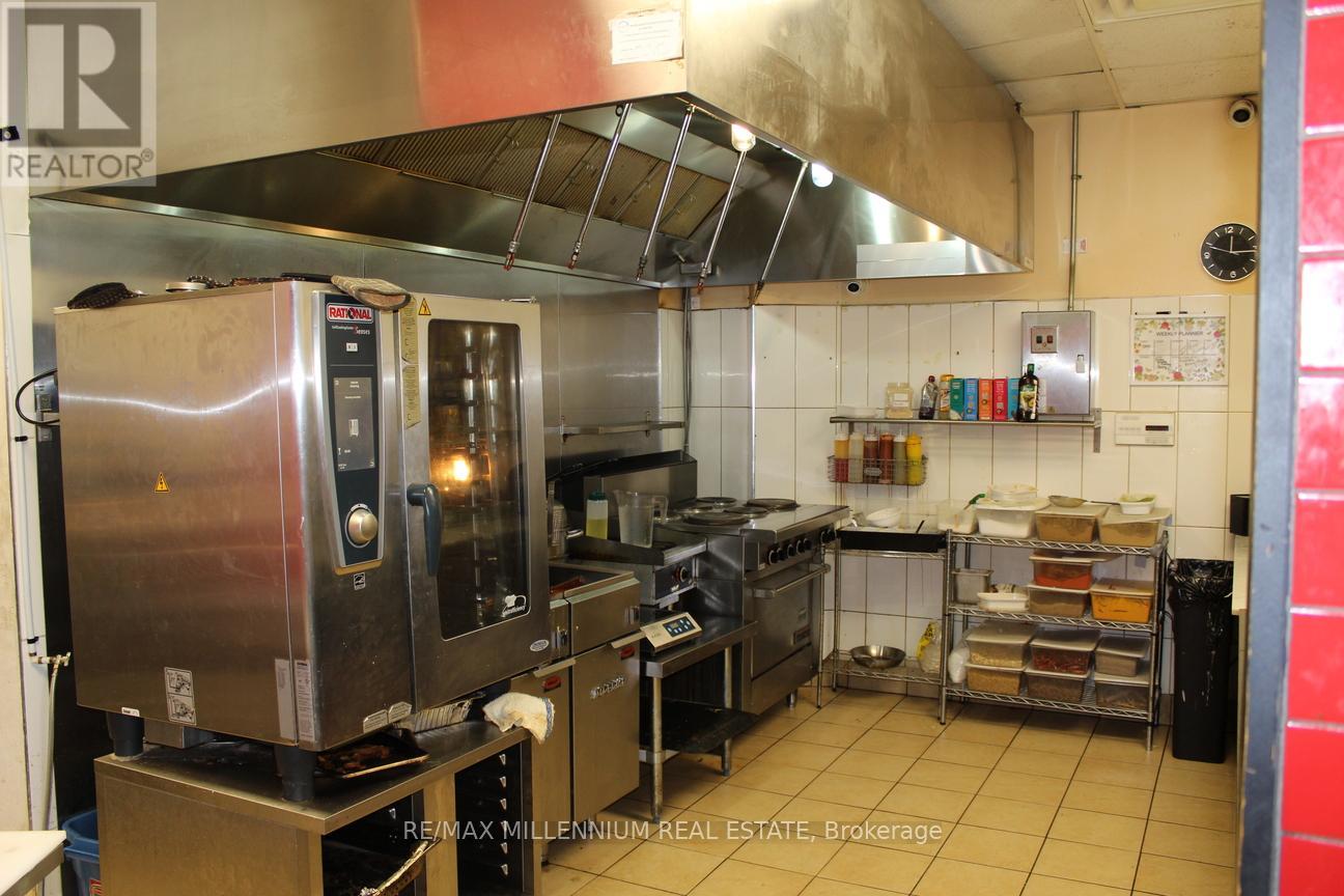 104 - 2240 Lakeshore Boulevard W, Toronto, Ontario  M8V 0B1 - Photo 14 - W13052674