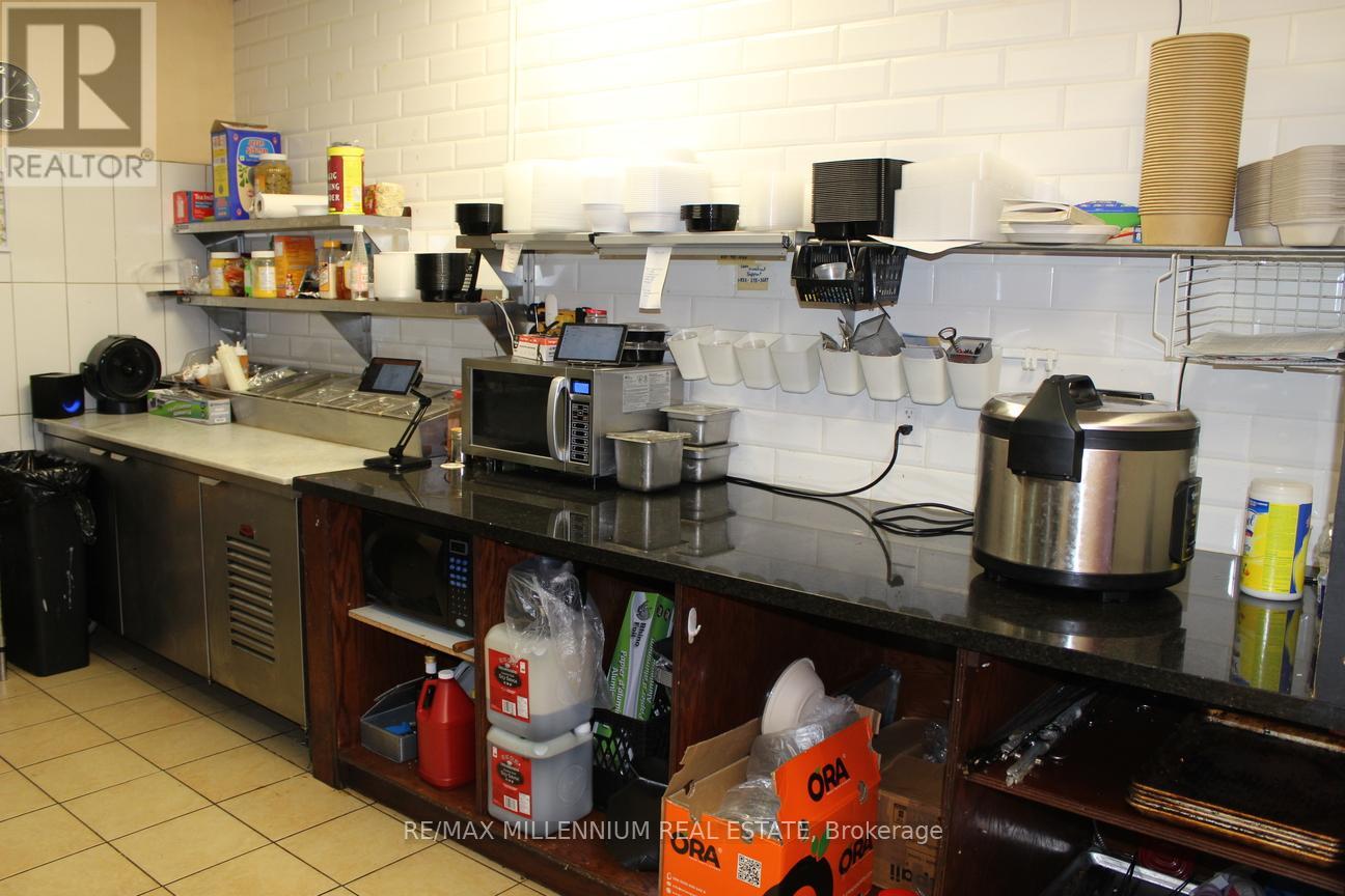 104 - 2240 Lakeshore Boulevard W, Toronto, Ontario  M8V 0B1 - Photo 16 - W13052674