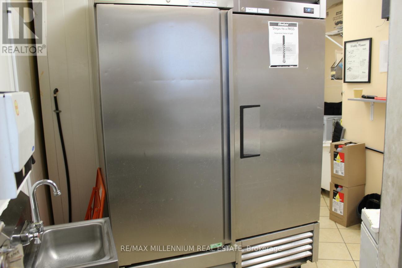 104 - 2240 Lakeshore Boulevard W, Toronto, Ontario  M8V 0B1 - Photo 17 - W13052674