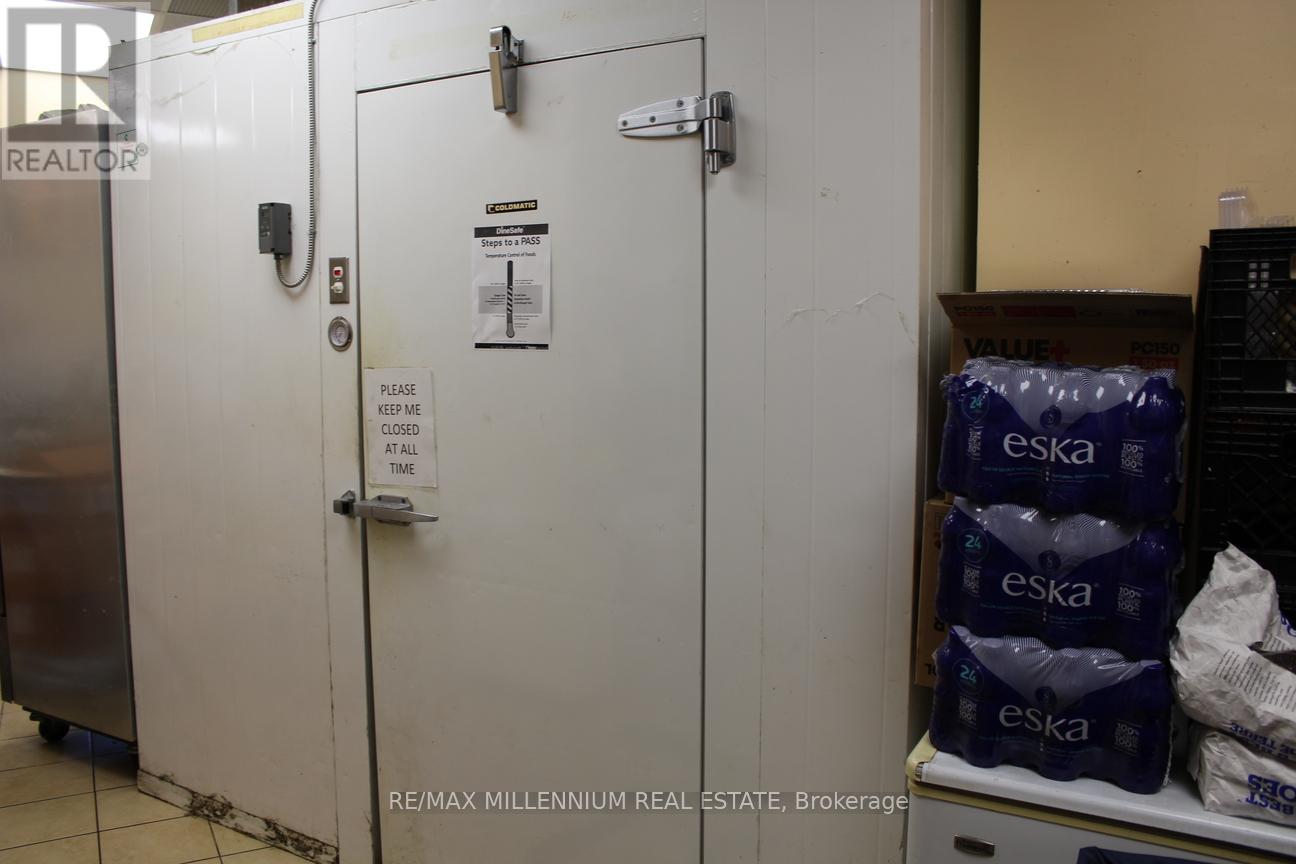 104 - 2240 Lakeshore Boulevard W, Toronto, Ontario  M8V 0B1 - Photo 18 - W13052674