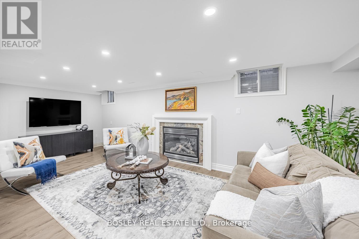 6358 Lisgar Drive, Mississauga, Ontario  L5N 7W1 - Photo 31 - W13052742