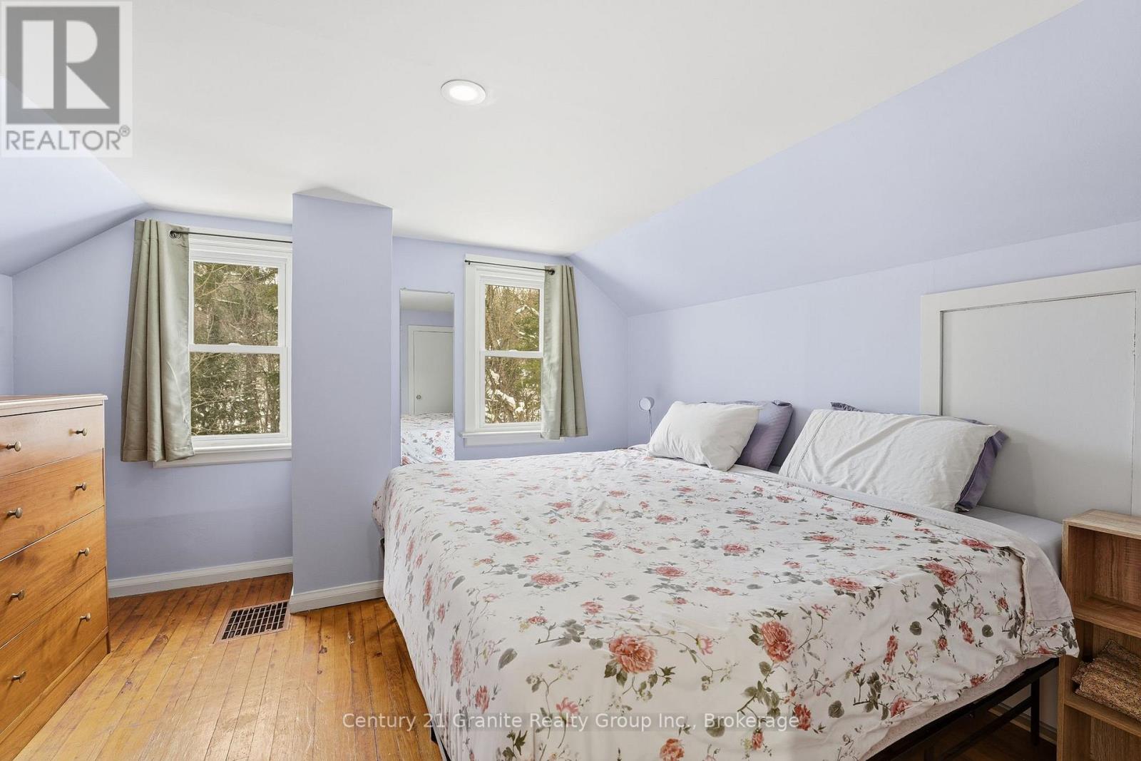 101 Victoria Street, Dysart Et Al, Ontario  K0M 1S0 - Photo 21 - X12784224