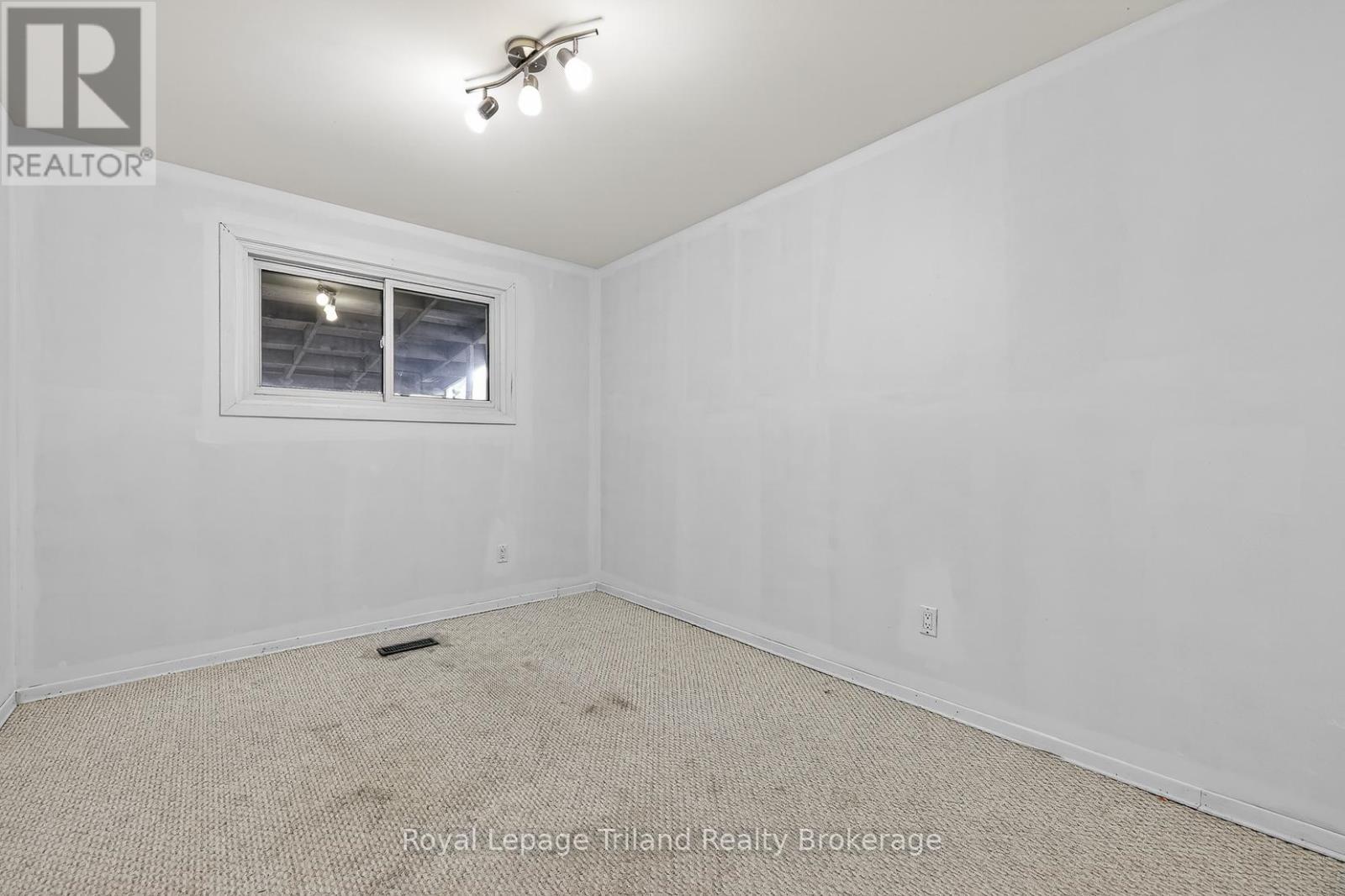 159 Dover Street, Woodstock, Ontario  N4S 3M2 - Photo 12 - X13053066