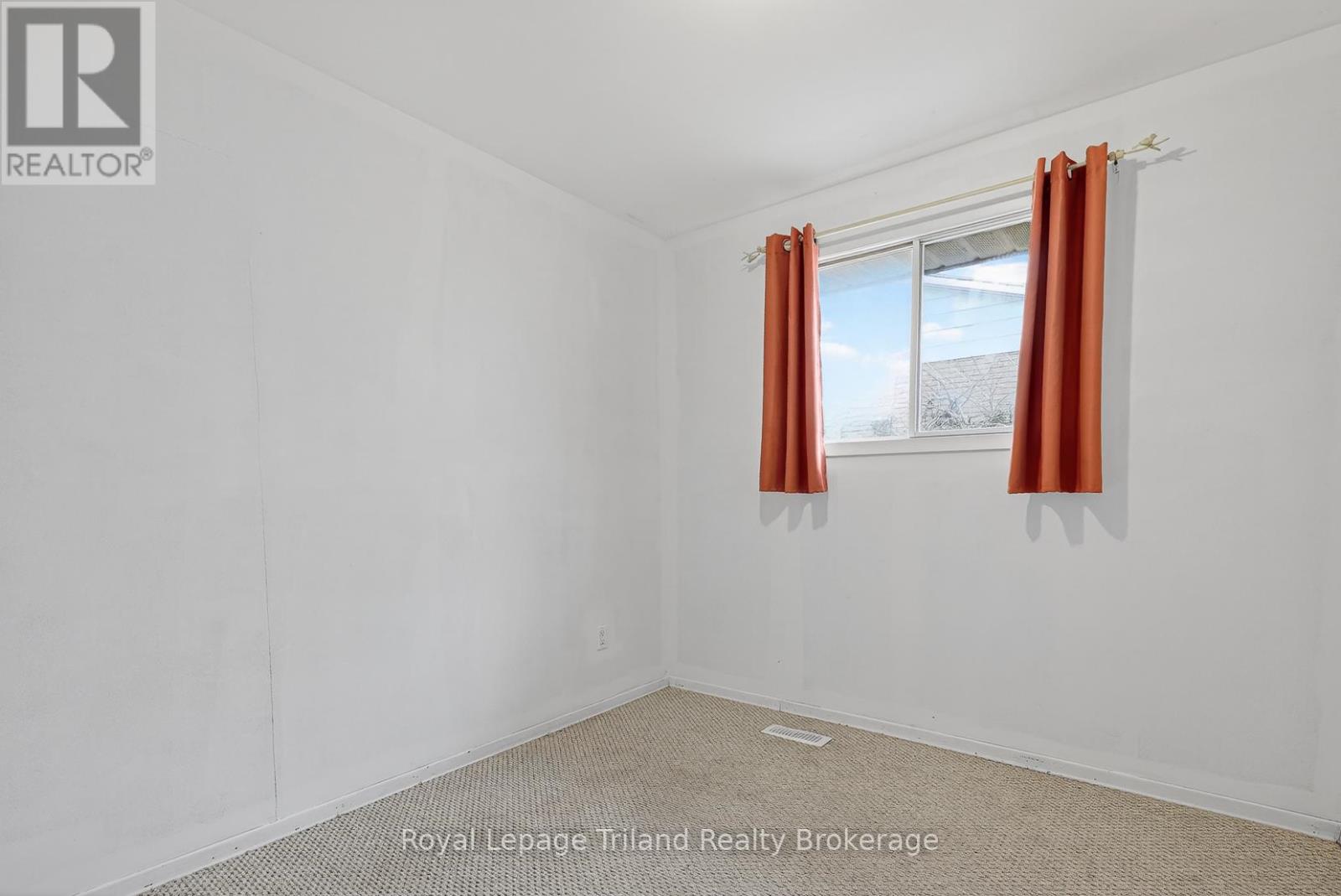 159 Dover Street, Woodstock, Ontario  N4S 3M2 - Photo 9 - X13053066