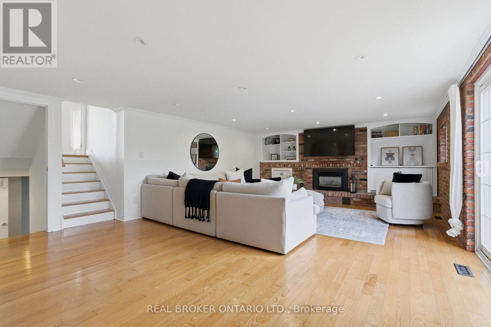 29 Melissa Crescent, Hamilton, Ontario  L9H 7C5 - Photo 27 - X13052668