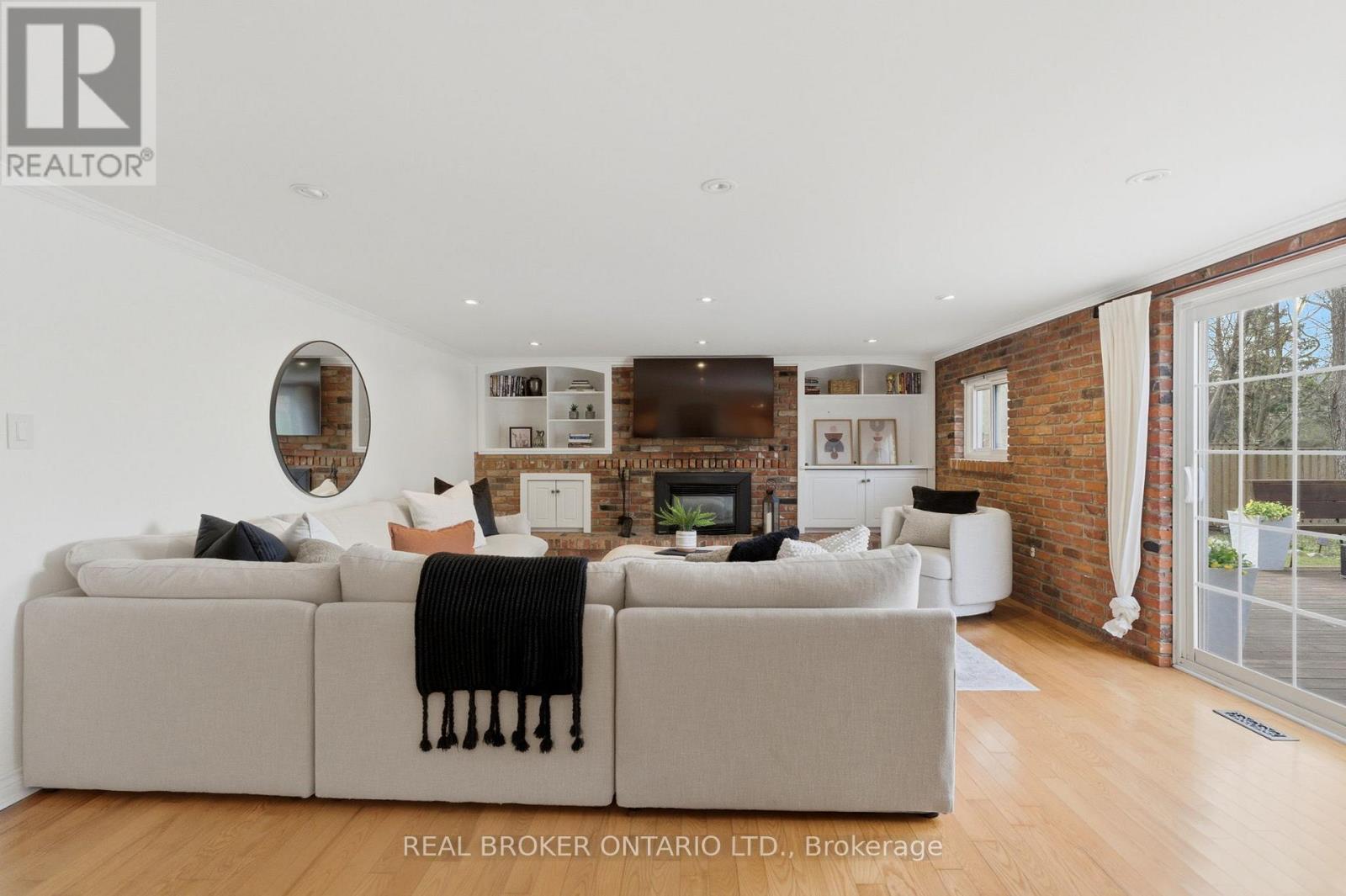 29 Melissa Crescent, Hamilton, Ontario  L9H 7C5 - Photo 28 - X13052668