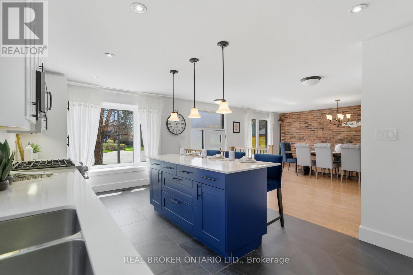 29 Melissa Crescent, Hamilton, Ontario  L9H 7C5 - Photo 6 - X13052668