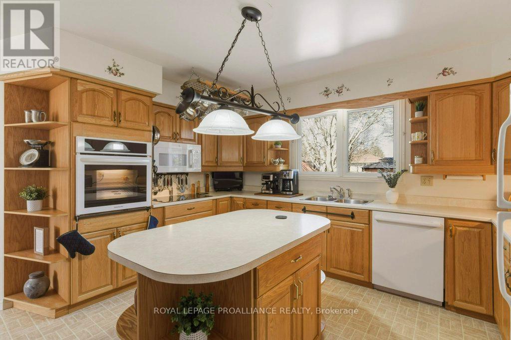 5320 Maple Street, Edwardsburgh/cardinal, Ontario  K0E 1E0 - Photo 16 - X13053064