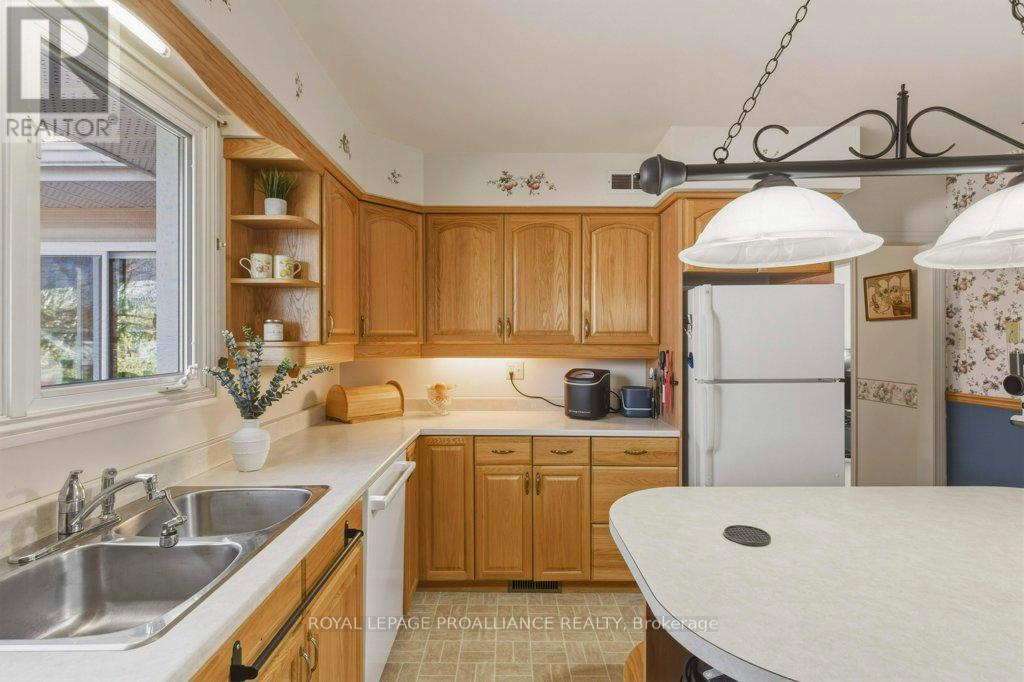 5320 Maple Street, Edwardsburgh/cardinal, Ontario  K0E 1E0 - Photo 18 - X13053064