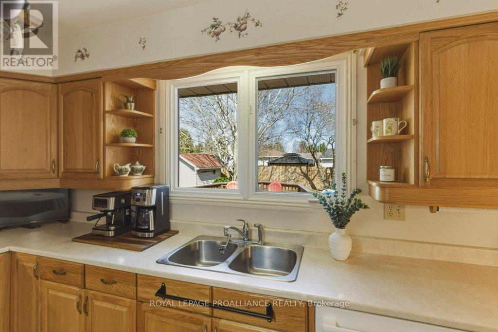 5320 Maple Street, Edwardsburgh/cardinal, Ontario  K0E 1E0 - Photo 20 - X13053064