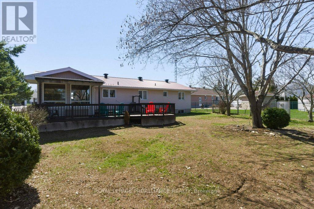 5320 Maple Street, Edwardsburgh/cardinal, Ontario  K0E 1E0 - Photo 44 - X13053064