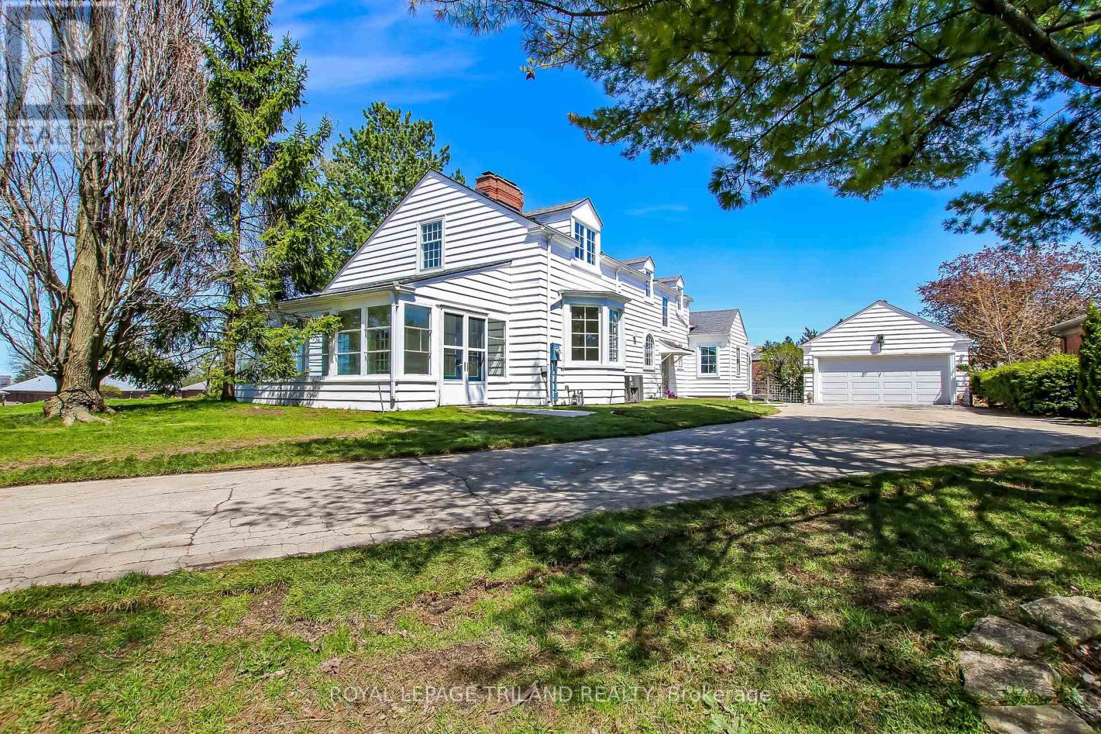 1965 Highland Heights, London South, Ontario  N6C 6C4 - Photo 6 - X12670878