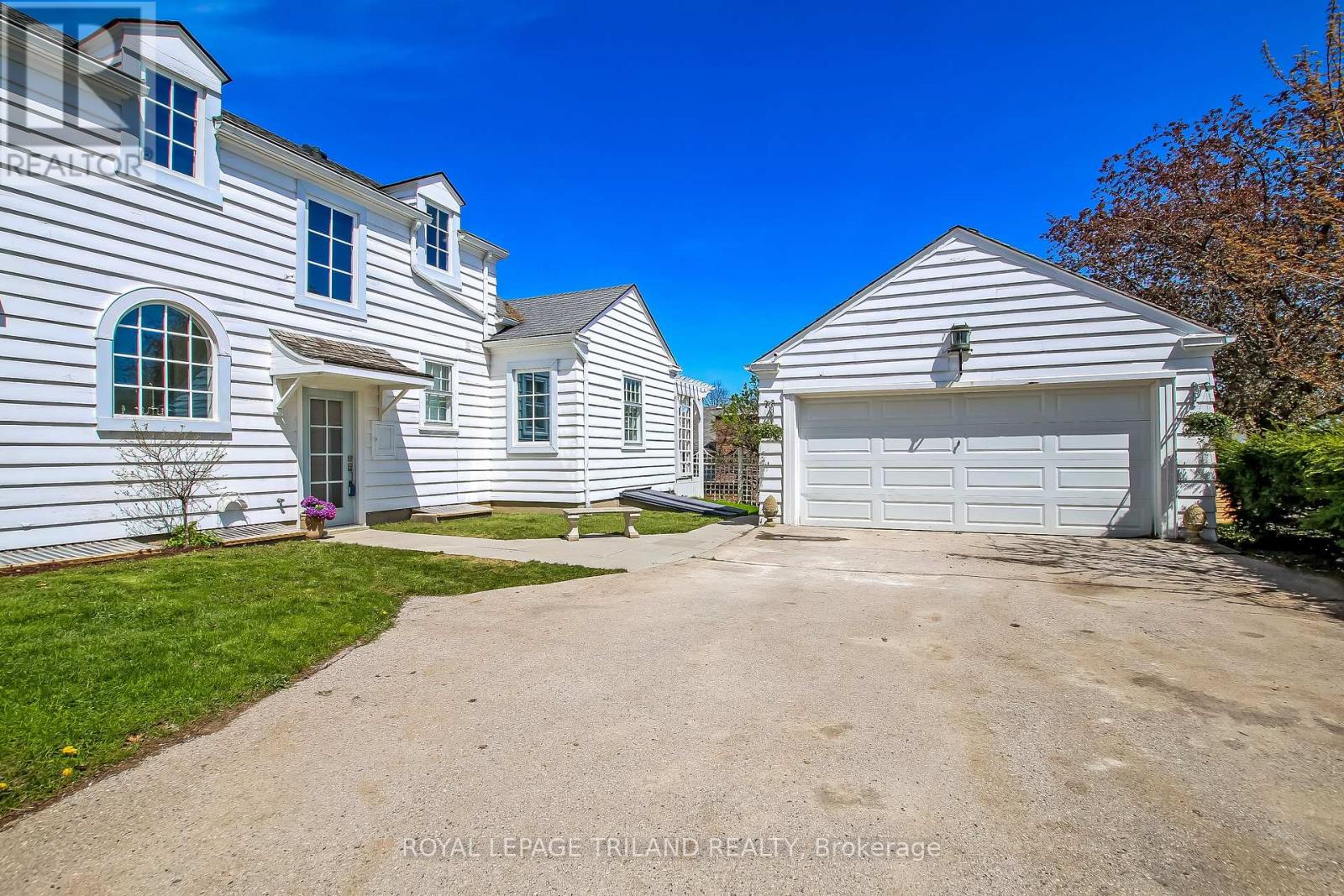 1965 Highland Heights, London South, Ontario  N6C 6C4 - Photo 8 - X12670878