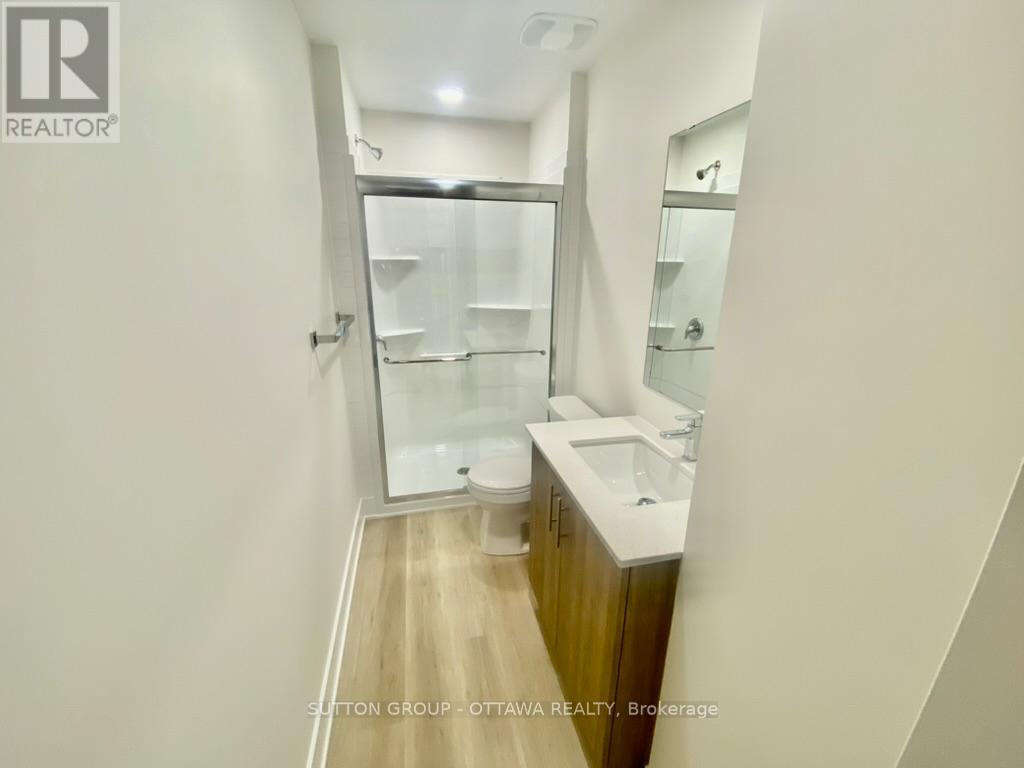 C - 152b Columbus Avenue, Ottawa, Ontario  K1K 1R1 - Photo 9 - X12924050