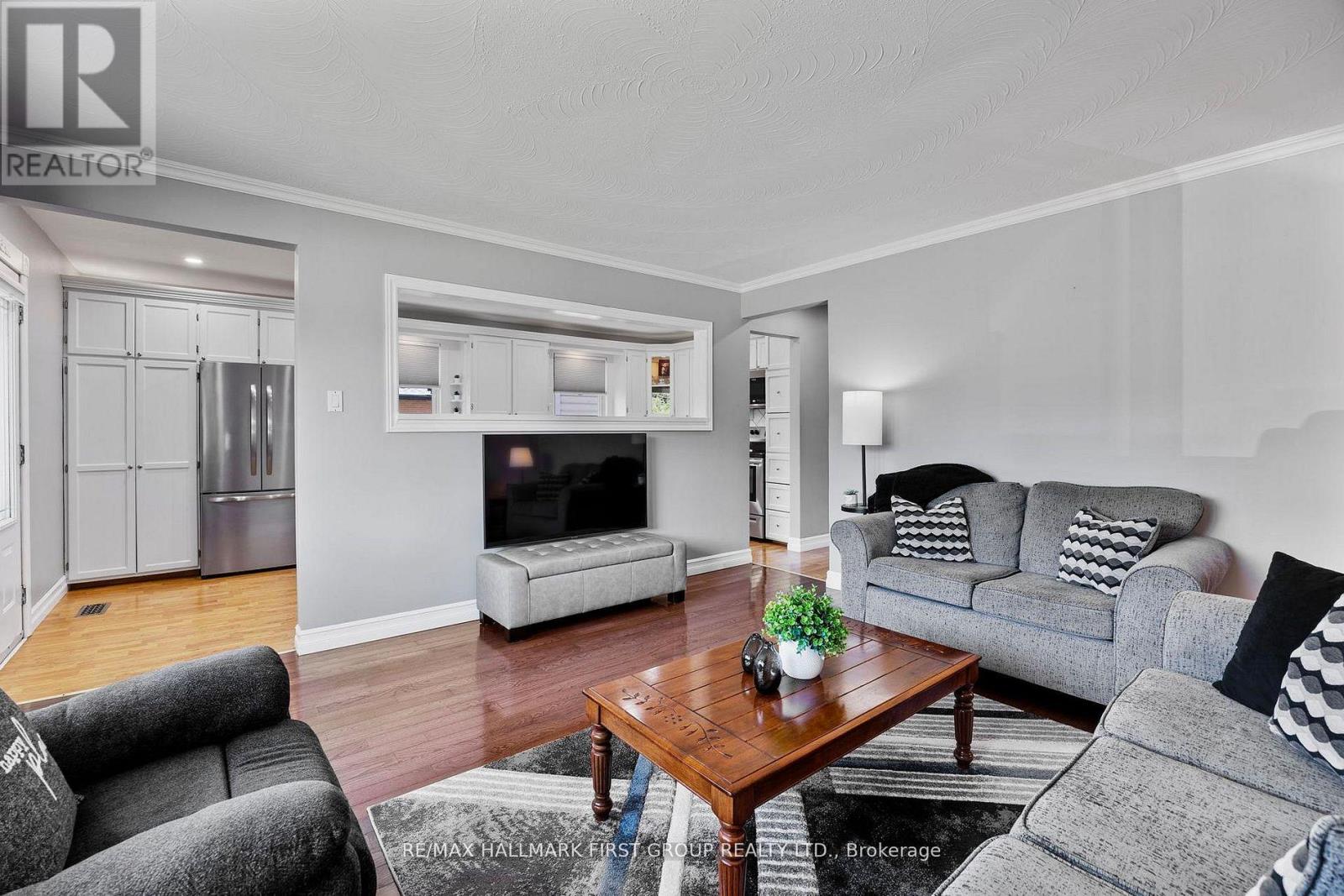 924 Mccullough Drive, Whitby, Ontario  L1N 1C6 - Photo 11 - E13052984