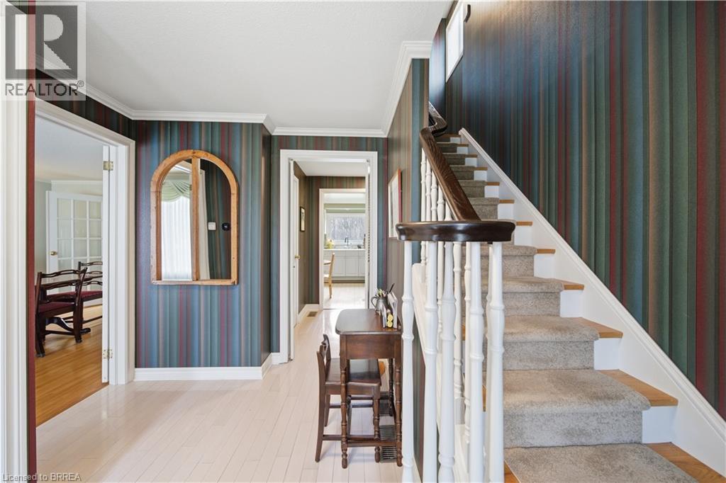 37 Parkview Crescent, Kitchener, Ontario  N2A 1M1 - Photo 4 - 40824839