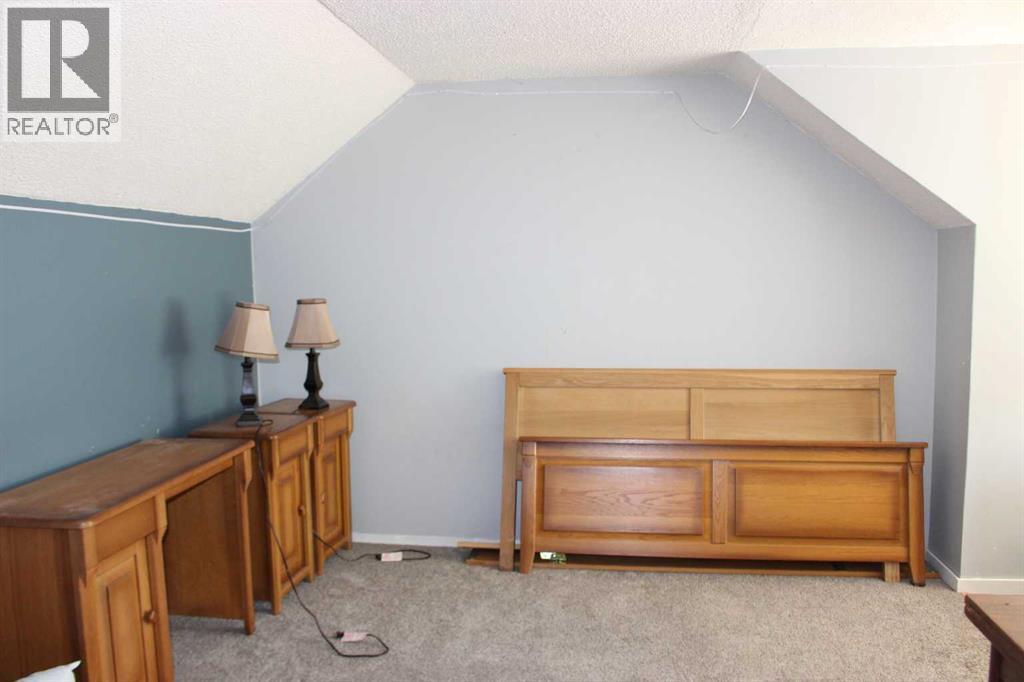 556 Rogers Avenue, Picture Butte, Alberta  T0K 1V0 - Photo 13 - A2305842