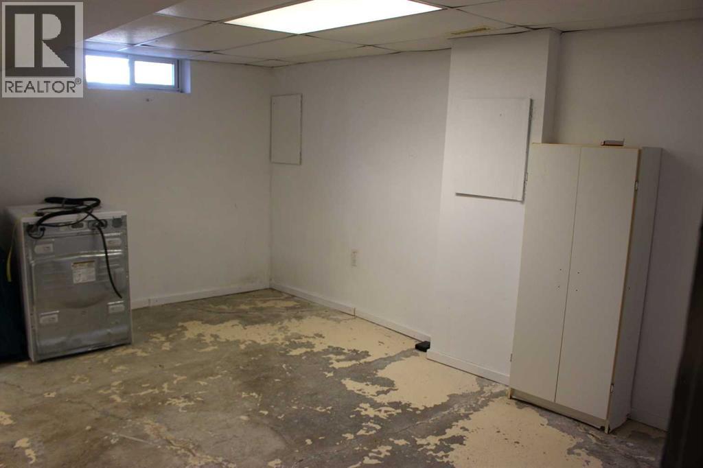 556 Rogers Avenue, Picture Butte, Alberta  T0K 1V0 - Photo 15 - A2305842