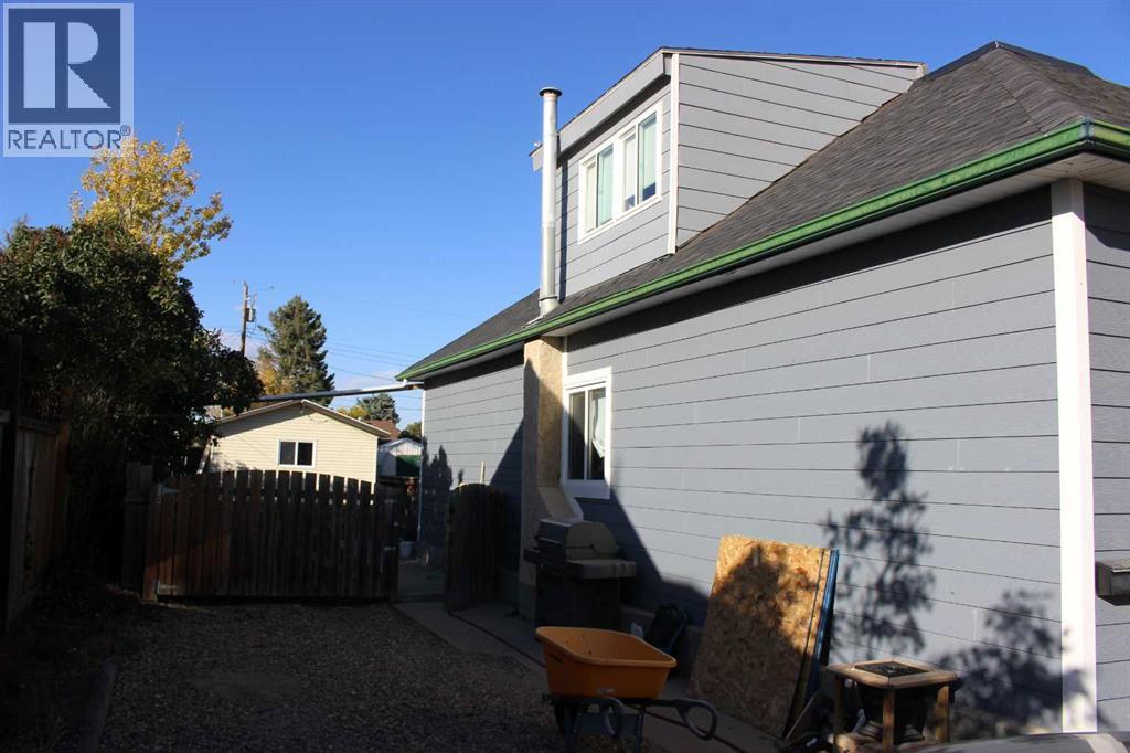 556 Rogers Avenue, Picture Butte, Alberta  T0K 1V0 - Photo 23 - A2305842