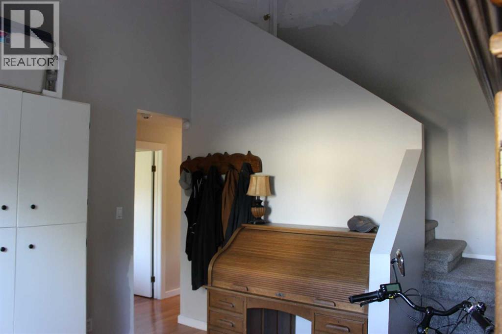 556 Rogers Avenue, Picture Butte, Alberta  T0K 1V0 - Photo 9 - A2305842