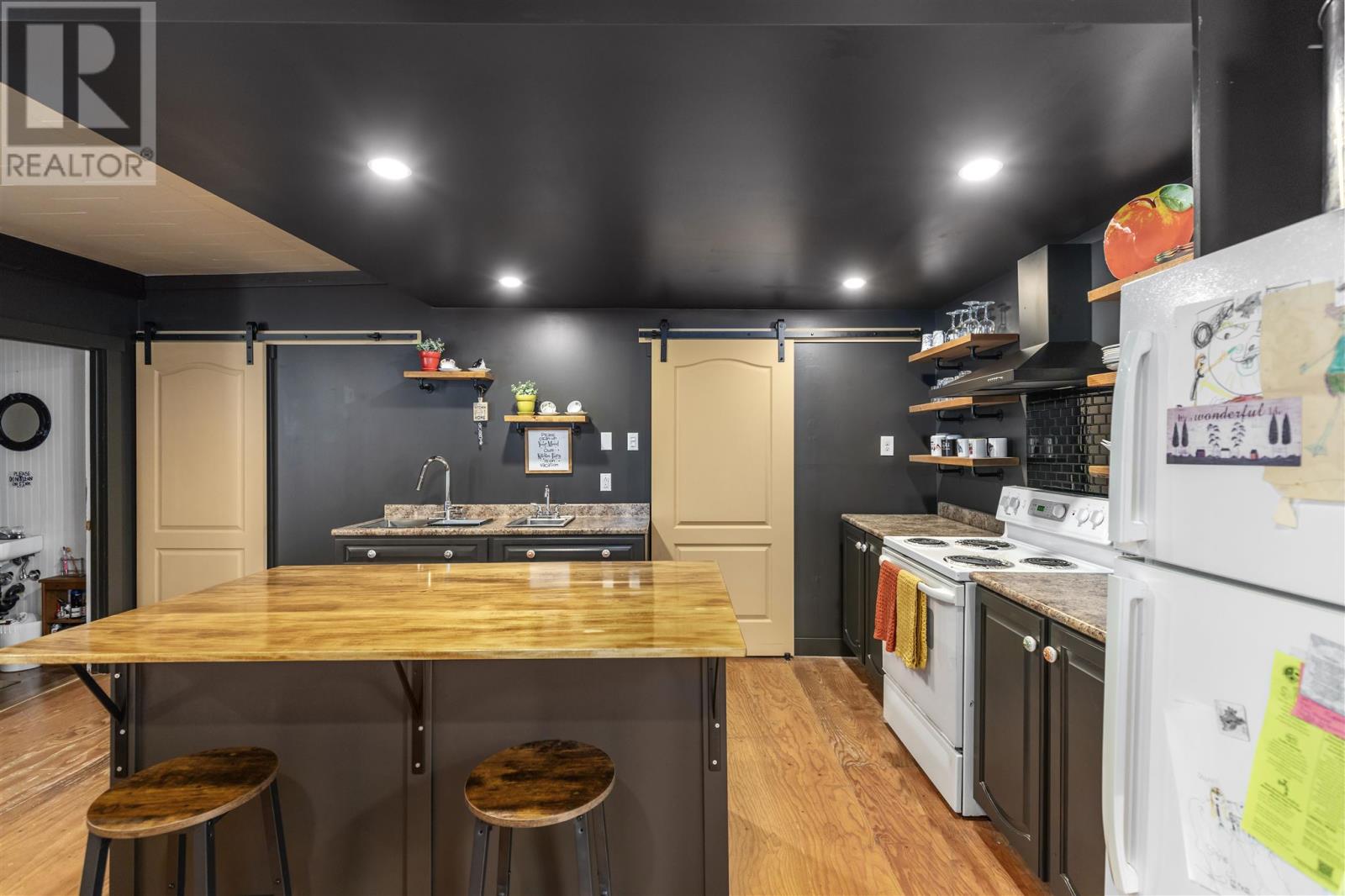 1195 Richard St, Richards Landing, Ontario  P0R 1J0 - Photo 22 - SM260502