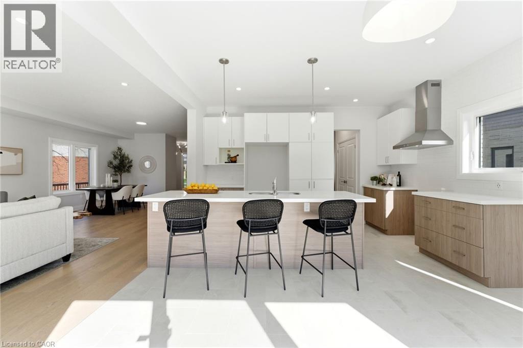 19 Woodvalley Court, Hamilton, Ontario  L9B 2S7 - Photo 5 - 40824127