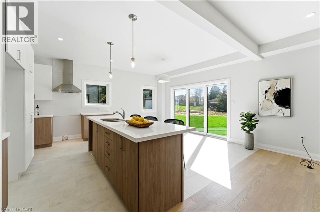 19 Woodvalley Court, Hamilton, Ontario  L9B 2S7 - Photo 9 - 40824127