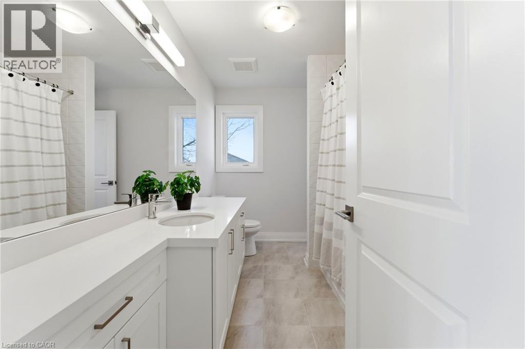 19 Woodvalley Court, Hamilton, Ontario  L9B 2S7 - Photo 22 - 40824127