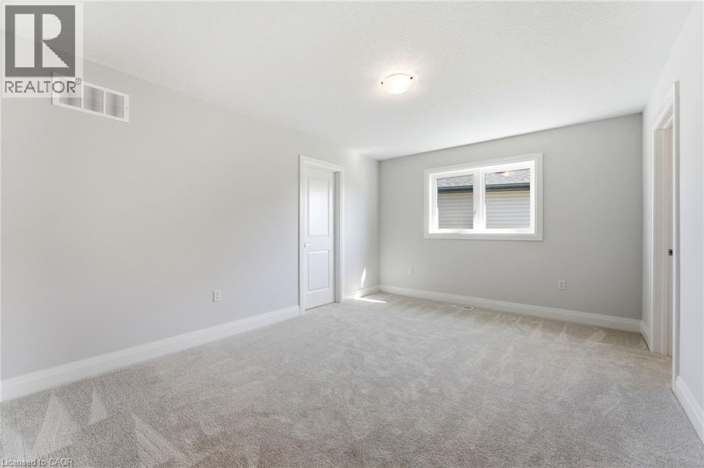 19 Woodvalley Court, Hamilton, Ontario  L9B 2S7 - Photo 17 - 40824127