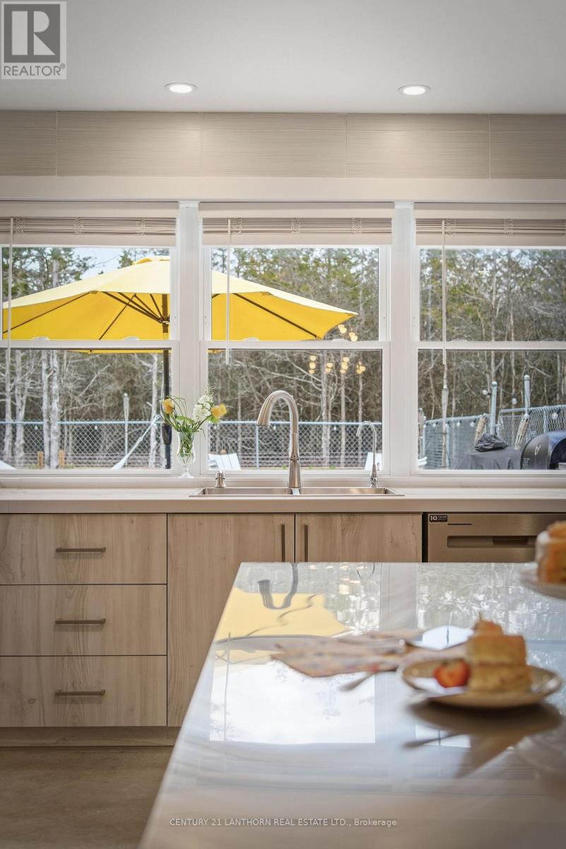 2654 County Road 5, Prince Edward County, Ontario  K0K 1W0 - Photo 18 - X13052764