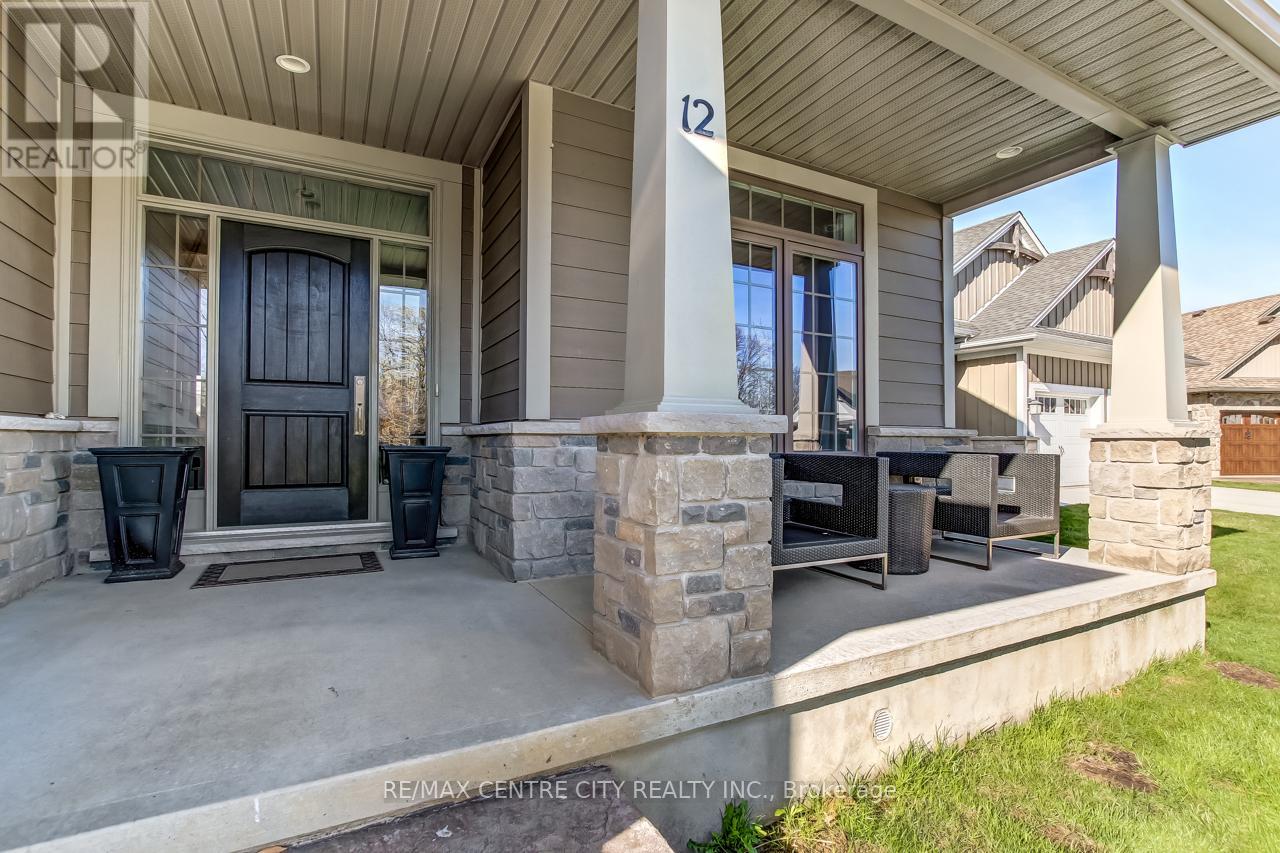 12 Pebble Beach Court, St. Thomas, Ontario  N5R 0C5 - Photo 2 - X13052808