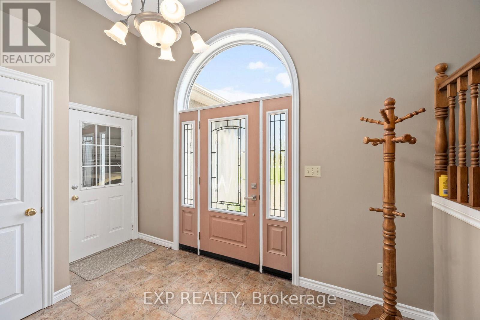 20437 Melbourne Road, Southwest Middlesex, Ontario  N0L 1T0 - Photo 4 - X13052992