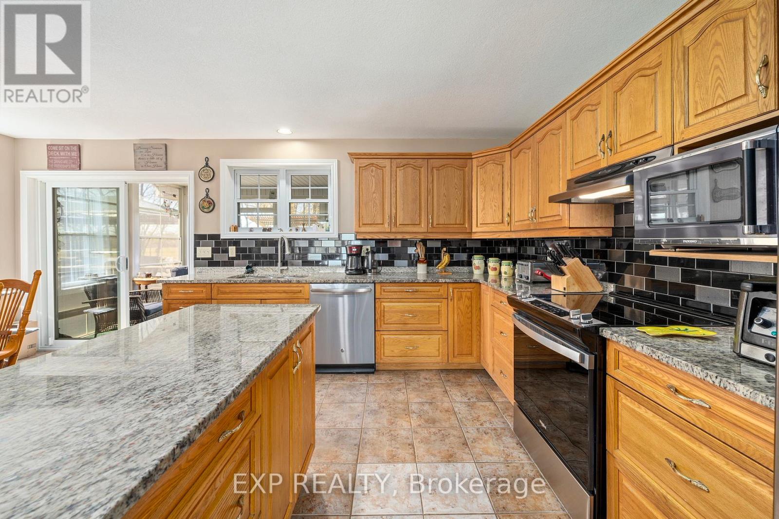 20437 Melbourne Road, Southwest Middlesex, Ontario  N0L 1T0 - Photo 7 - X13052992