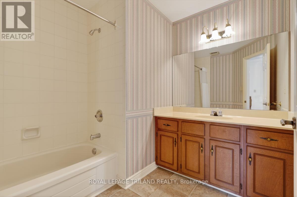 29 - 65 Fiddlers Green Road, London North, Ontario  N6H 4V5 - Photo 18 - X13053022