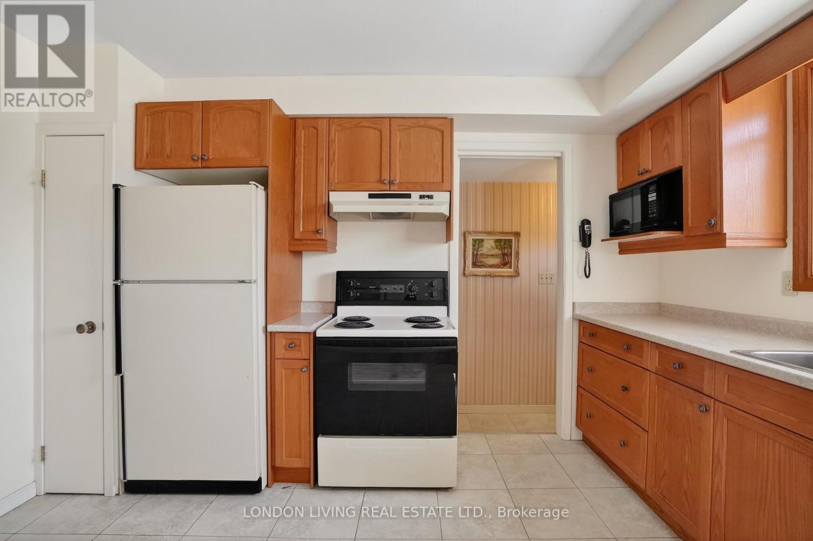 172 Meridene Crescent W, London North, Ontario  N5X 1G2 - Photo 10 - X13053036