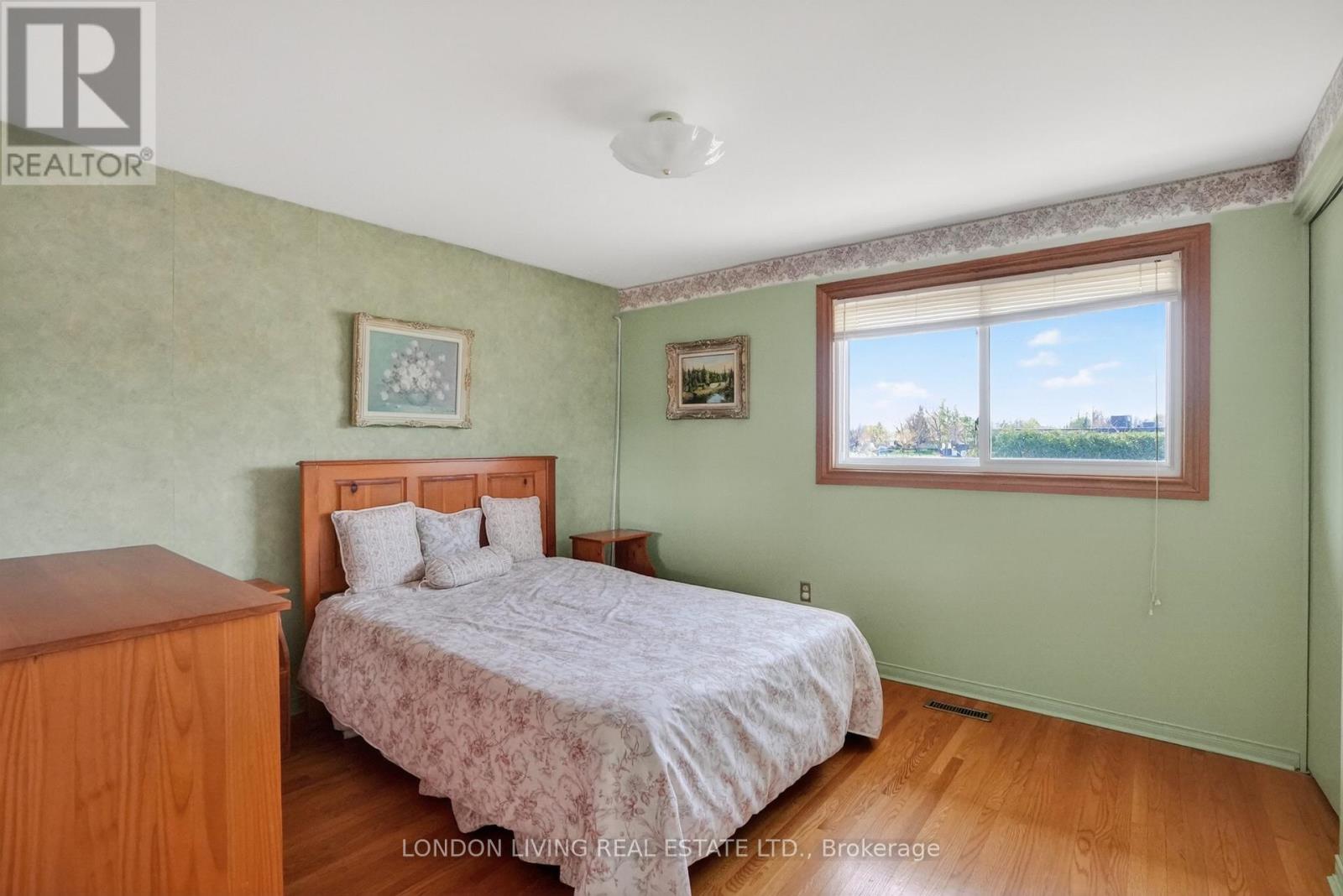 172 Meridene Crescent W, London North, Ontario  N5X 1G2 - Photo 18 - X13053036