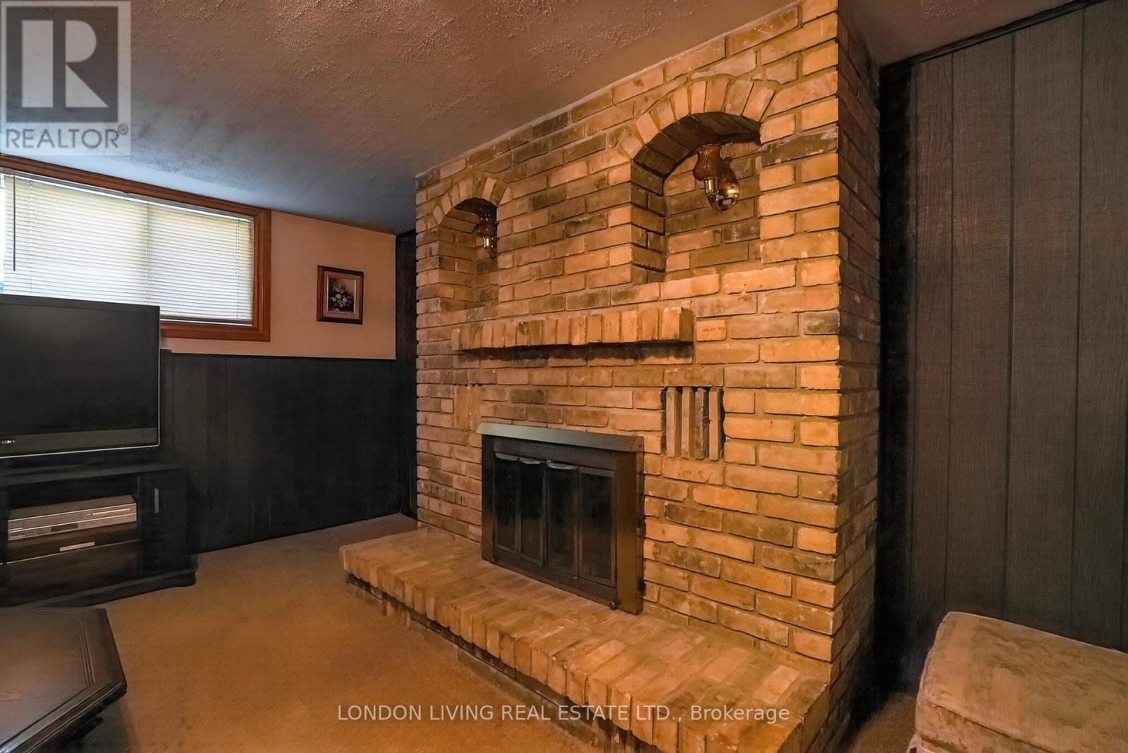 172 Meridene Crescent W, London North, Ontario  N5X 1G2 - Photo 21 - X13053036