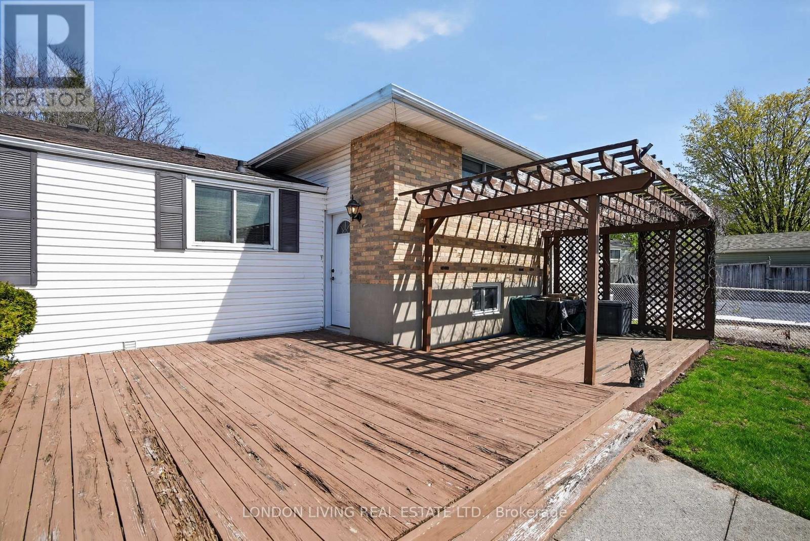 172 Meridene Crescent W, London North, Ontario  N5X 1G2 - Photo 31 - X13053036